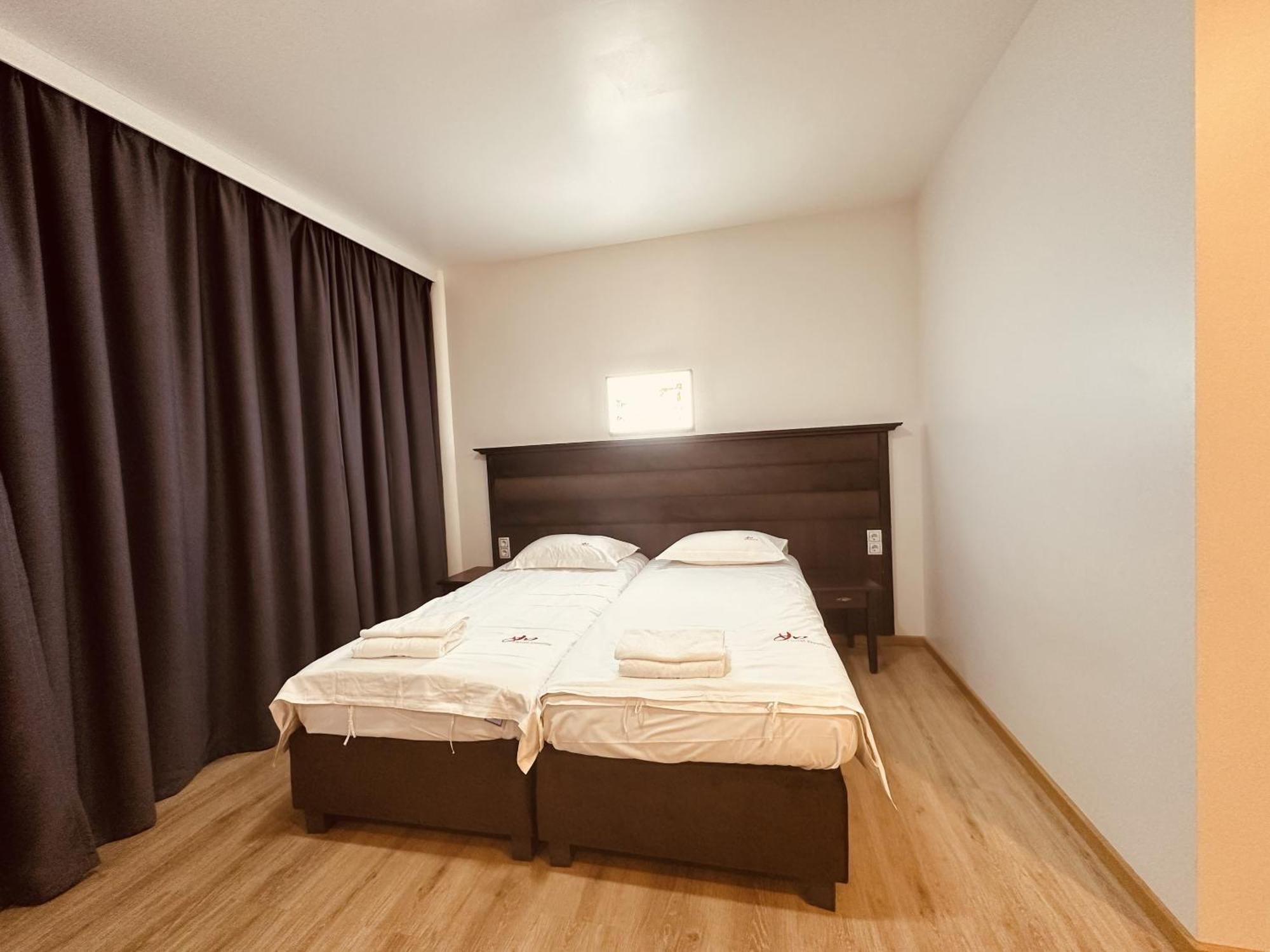 דורמאגן Hotel Destille חדר תמונה
