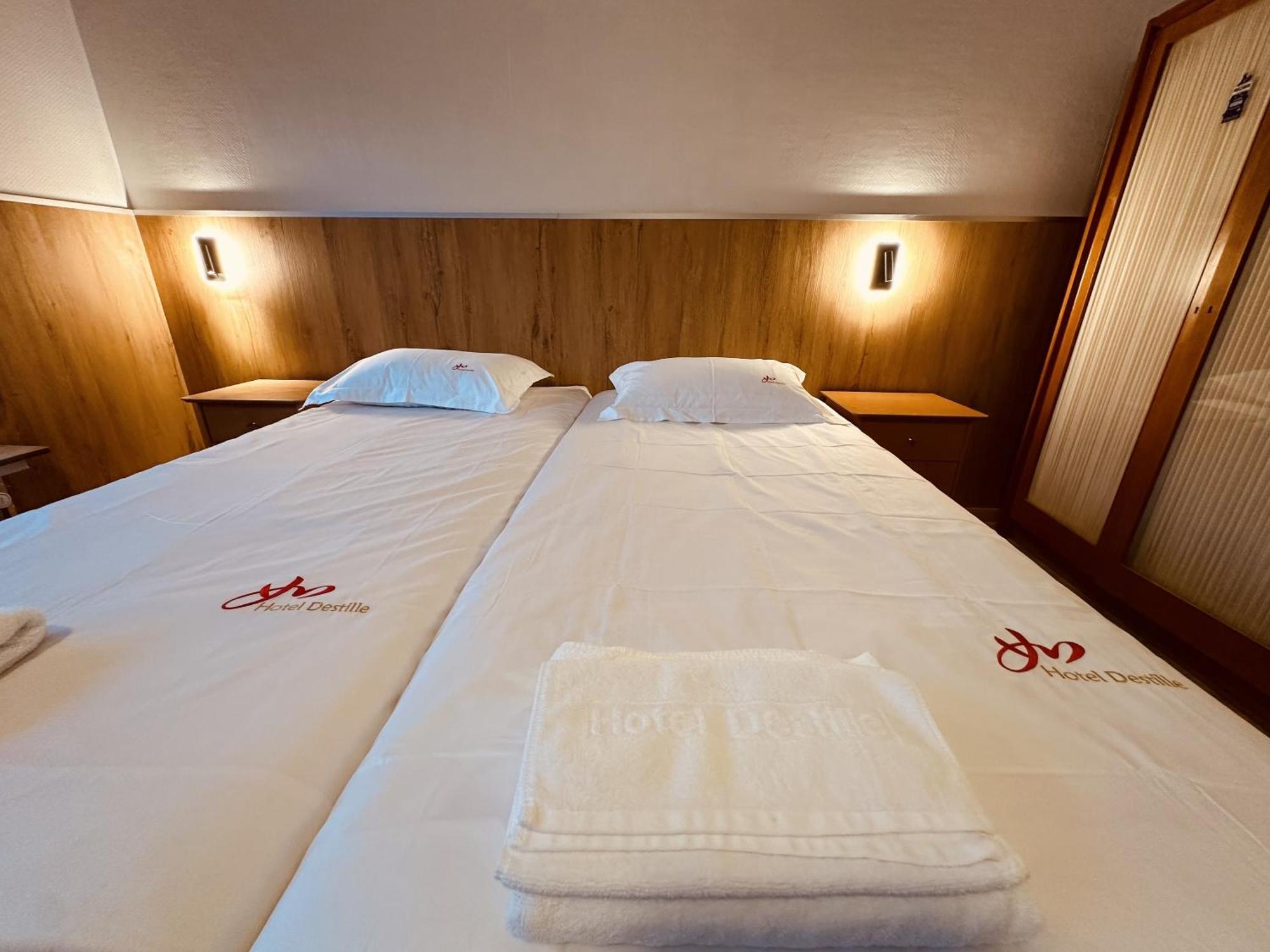 דורמאגן Hotel Destille חדר תמונה