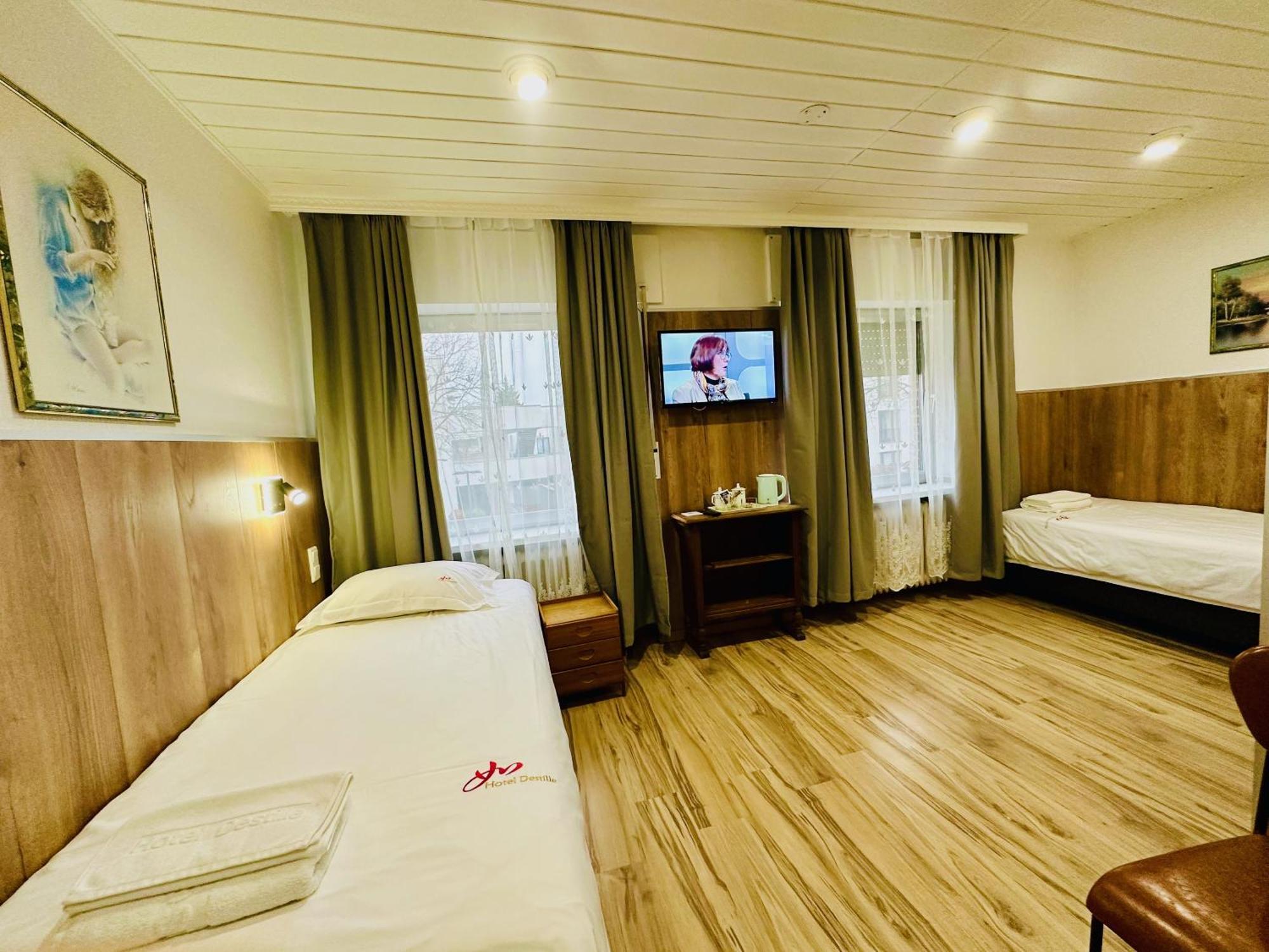 דורמאגן Hotel Destille חדר תמונה